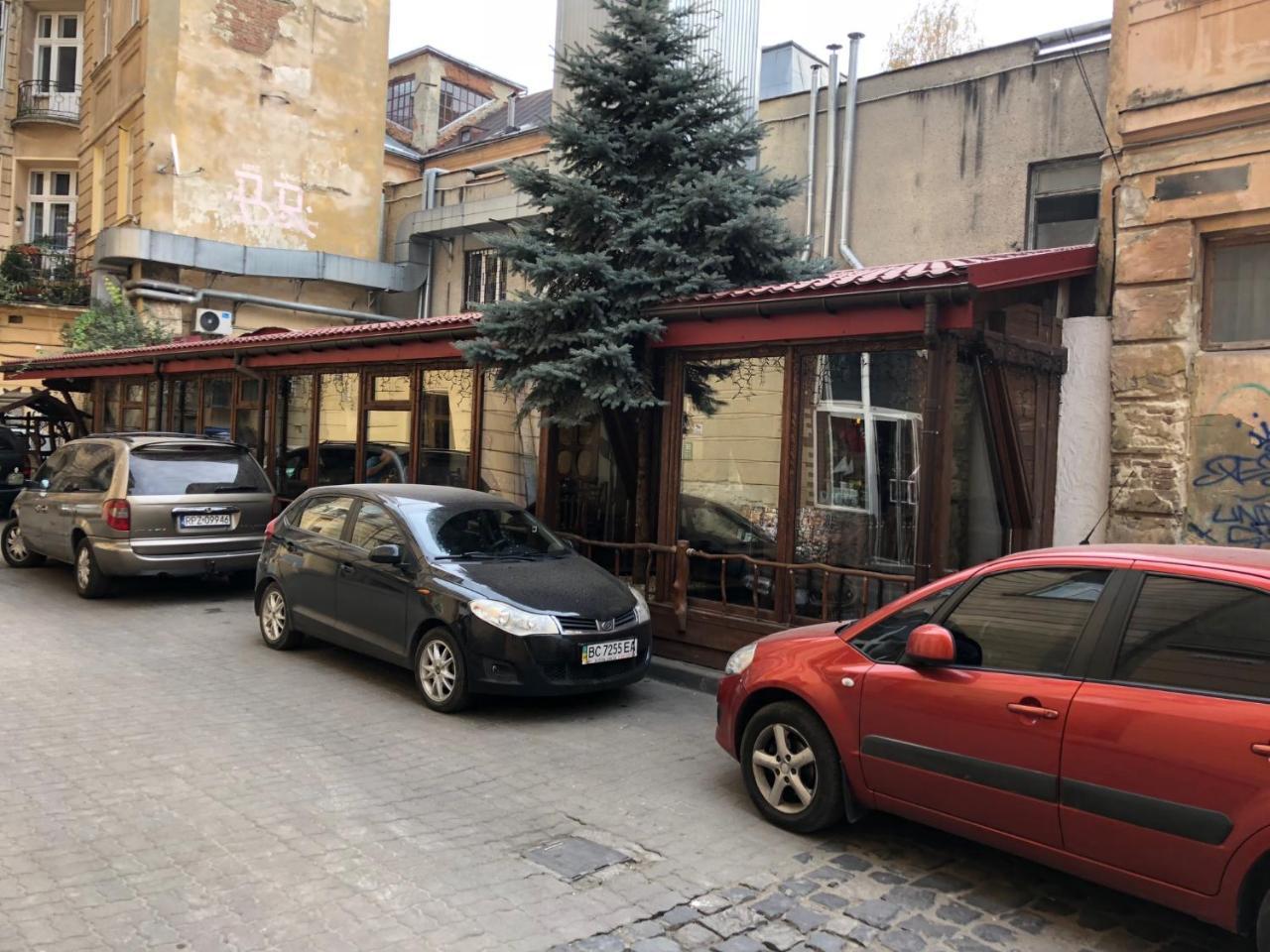 On Mikhalcuk Apartment