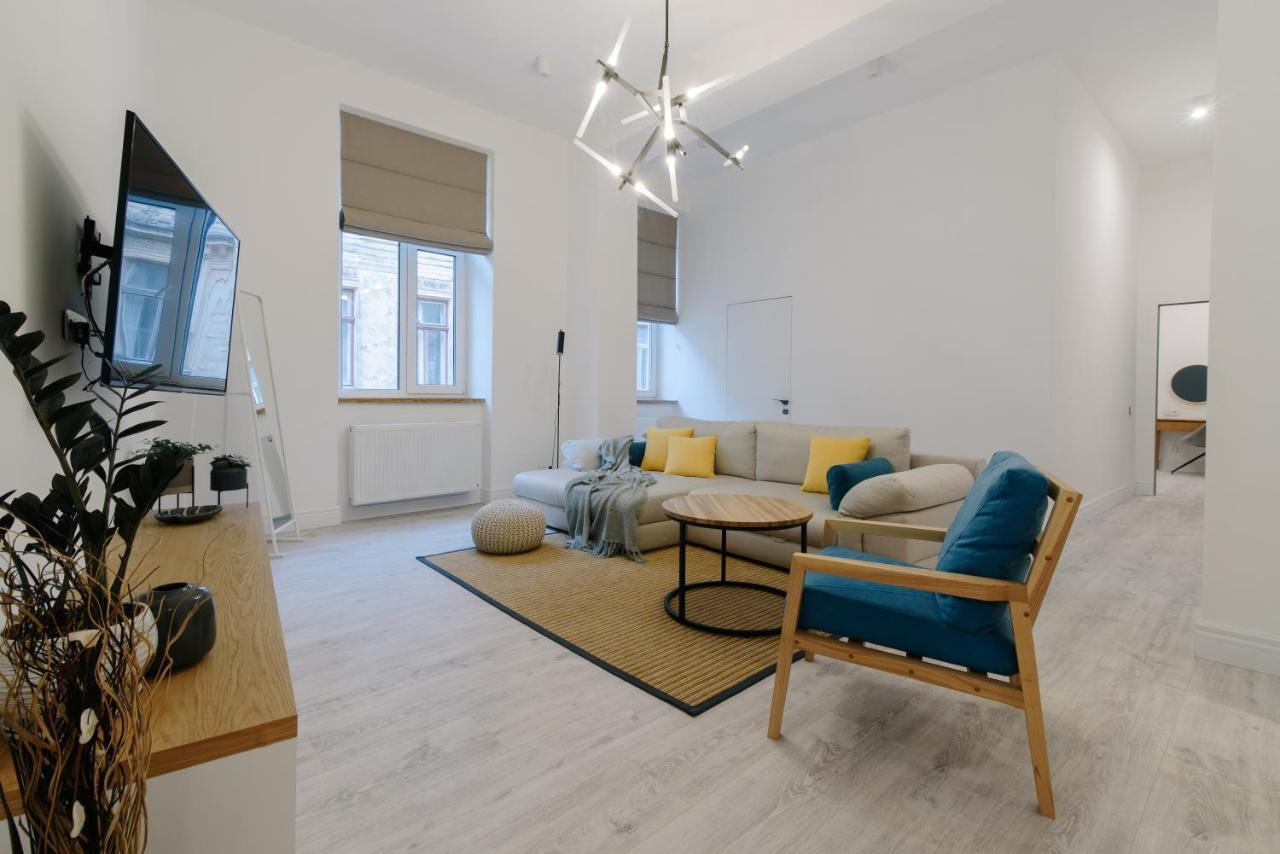 On Mikhalcuk Apartment *