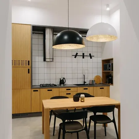 Apartment On Mikhalcuk Lviv Exterior photo