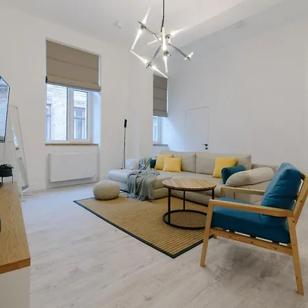 Apartment On Mikhalcuk Lviv Exterior photo